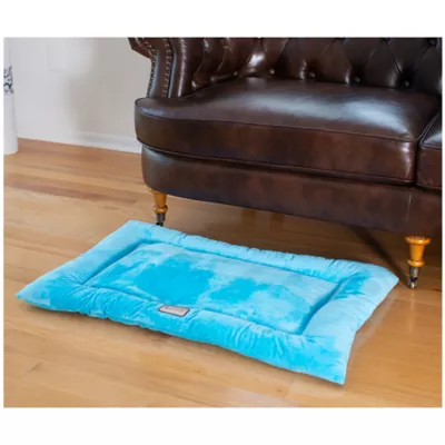 Armarkat Luxe Velvet Mat Pet Bed - Image 3