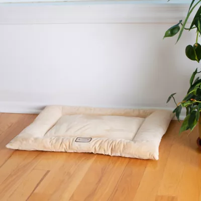 Product Armarkat Luxe Velvet Mat Pet Bed