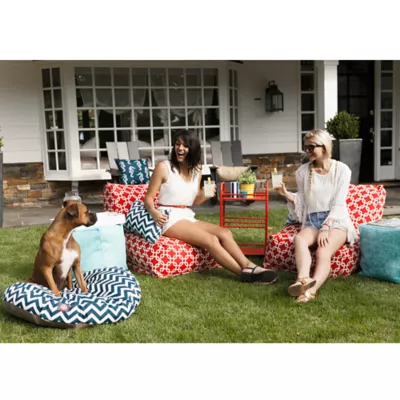 Majestic Pet Chevron Round Indoor & Outdoor Dog Bed - Image 3
