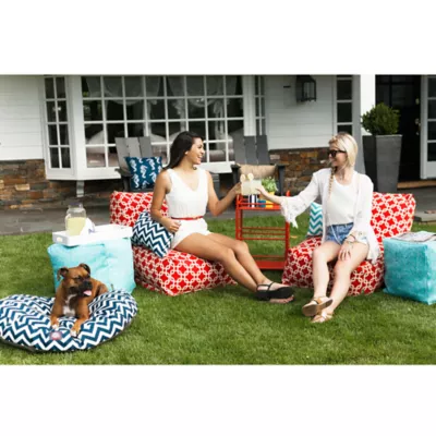 Majestic Pet Chevron Round Indoor & Outdoor Dog Bed - Image 4
