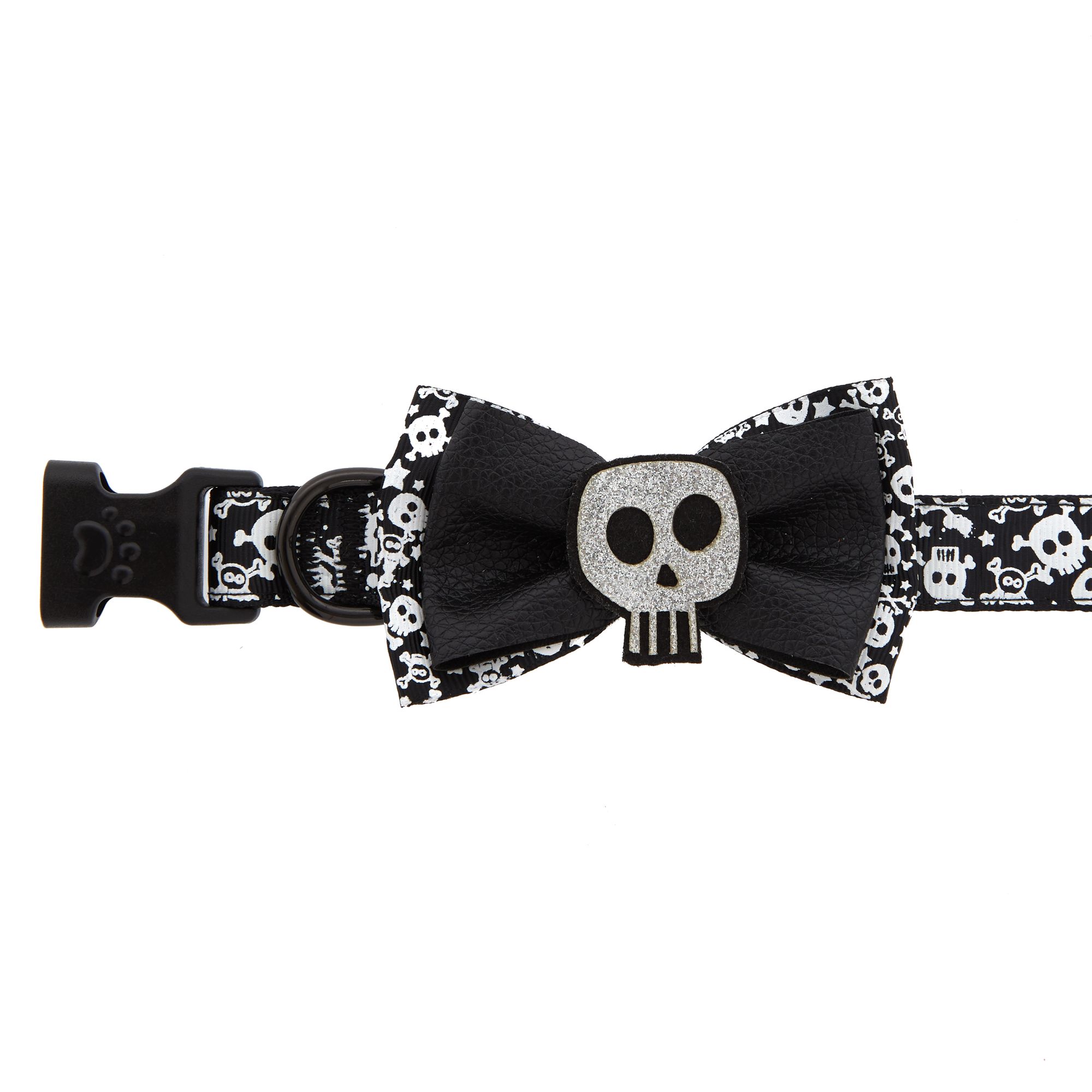 Thrills & Chills&trade; Halloween Skull Bow Tie Dog Collar
