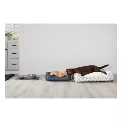 Product Top Paw® Chambray Cuddler Dog Bed