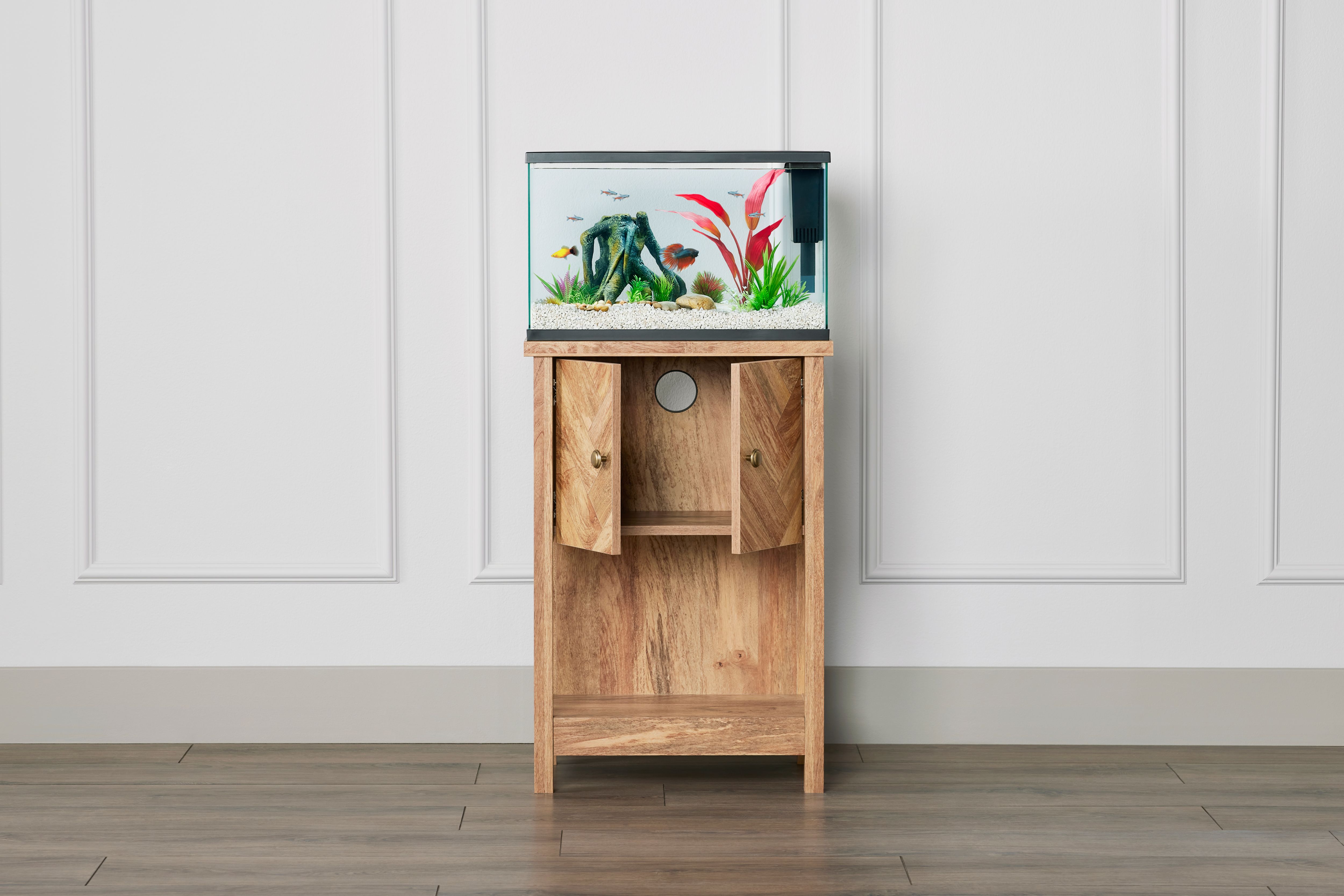 Petsmart fish shop tank and stand