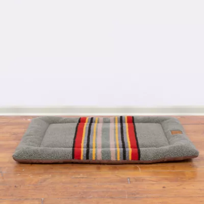 Product Pendleton Vintage Camp Heather Green Comfort Cushion for Dogs