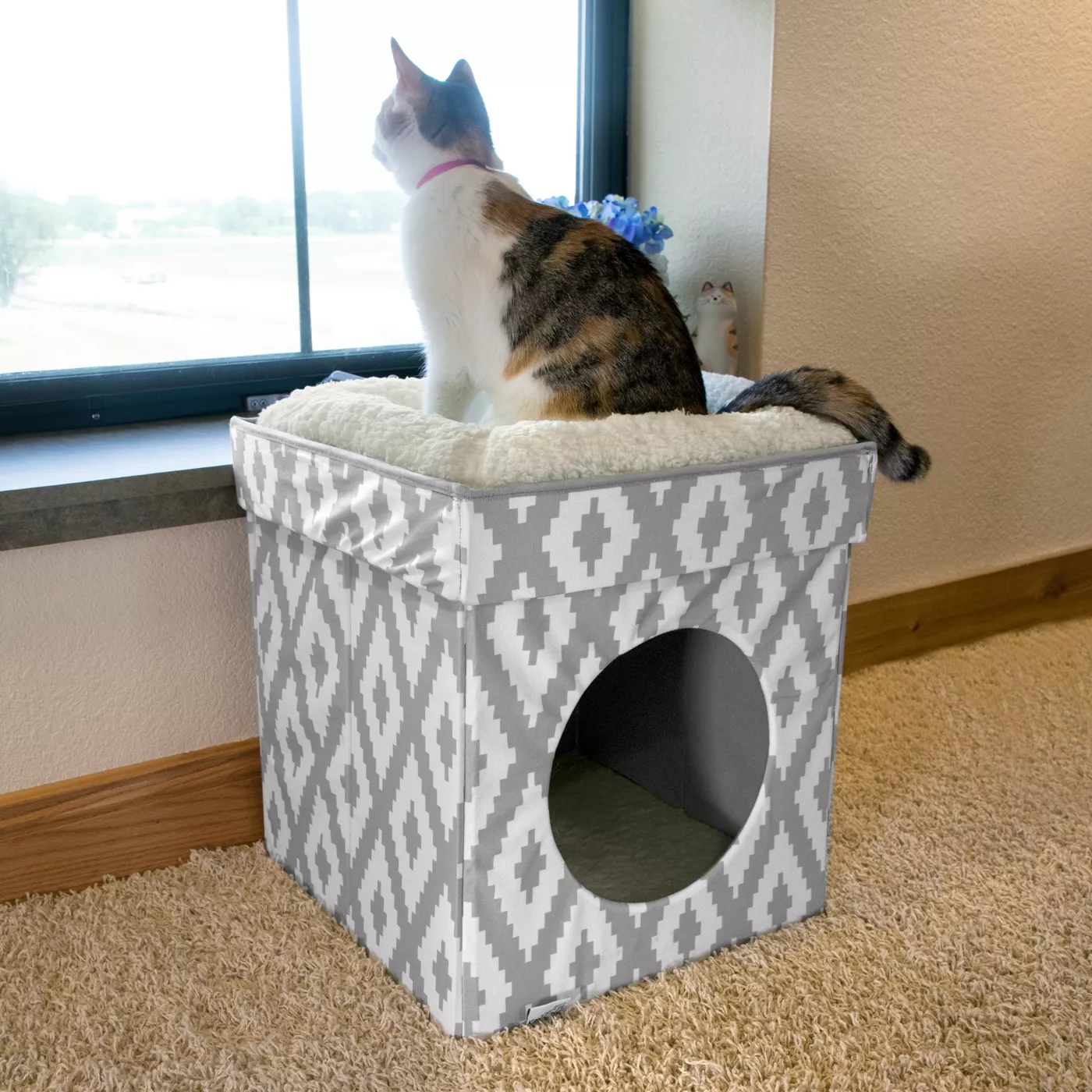 Kitty City Cool Gray White Folding Cube Cat Bed