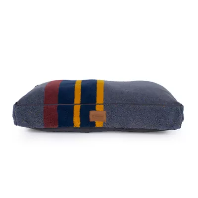Pendleton Vintage Camp Lake Napper Dog Bed - Image 1