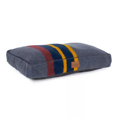 Pendleton Vintage Camp Lake Napper Dog Bed - Image 2