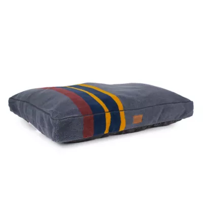 Product Pendleton Vintage Camp Lake Napper Dog Bed