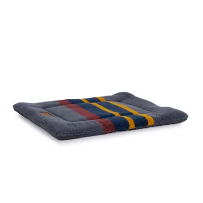 Product Pendleton Vintage Camp Lake Comfort Cushion Dog Crate Mat
