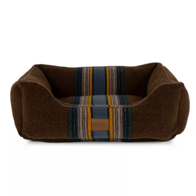 Product Pendleton Vintage Camp High Ridge Kuddler Dog Bed