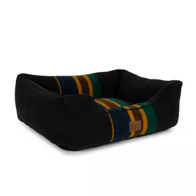 Product Pendleton Vintage Camp Oxford Black Kuddler Dog Bed