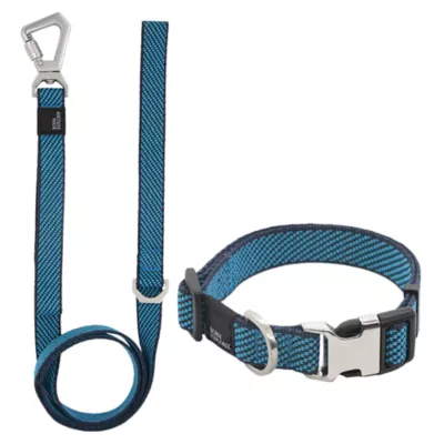 Pet Life Escapade Outdoor Series 2-in-1 Convertible Dog Leash and Collar - Image 1