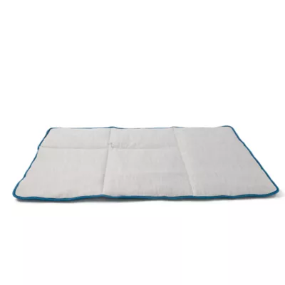 Product Arcadia Trail™ Water Repellent Cooling Dog Blanket