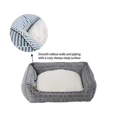 Product Top Paw® Geo Cuddler Dog Bed