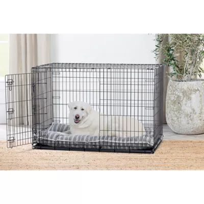 Product  Nate & Jeremiah Striped Crate Mat