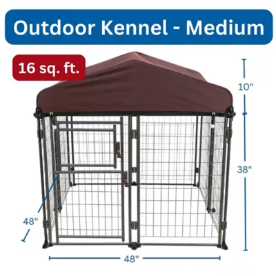 Deluxe Outdoor Dog Kennel with Cover Medium