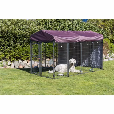 TRIXIE Deluxe Outdoor Dog Kennel with Cover