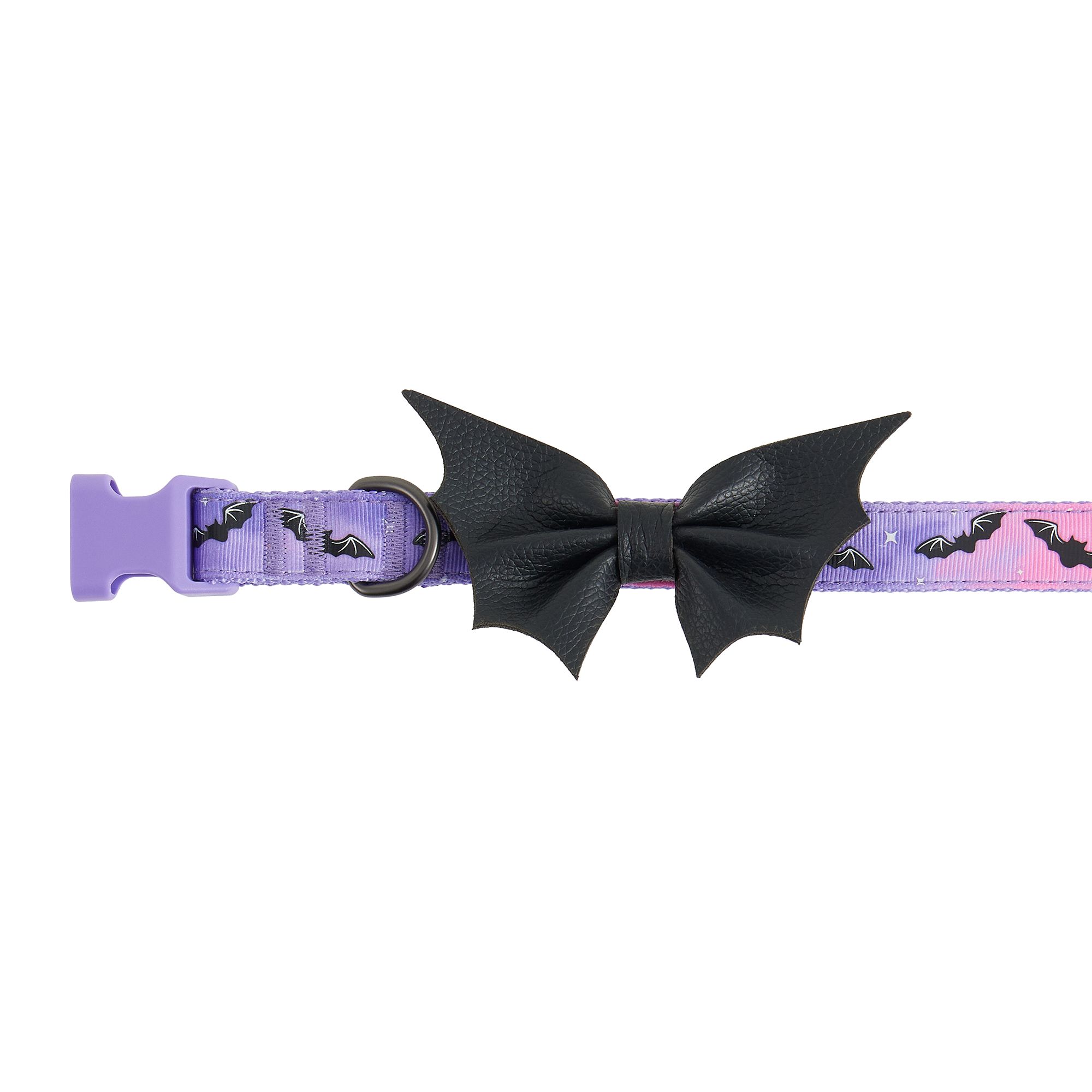 Thrills & Chills Embellish Bat Dog Collar