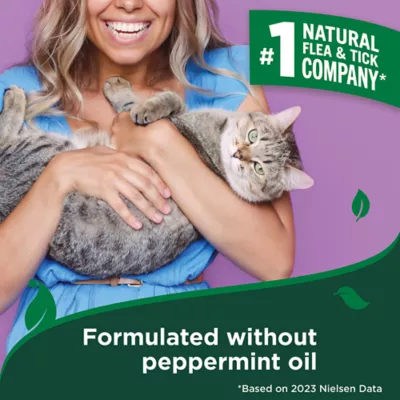 Vet's Best Flea & Tick Cat Waterless Bath - Natural Spot Treatment - Cotton Spice Scent - 5 FL OZ - Image 5