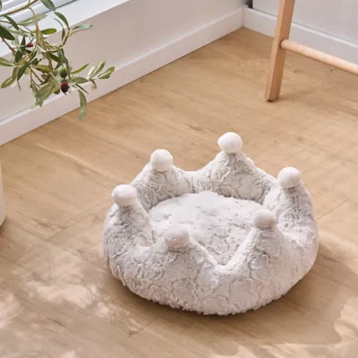 Product PetPals White Crown Cat Bed with Removable, Washable Bed