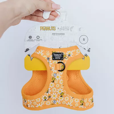 Product Sassy Meow Peanuts Woodstock Step-In Cat Harness