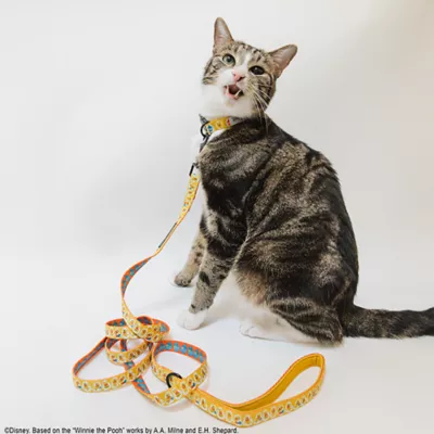 Product Sassy Meow Disney's Winnie The Pooh Cat Leash