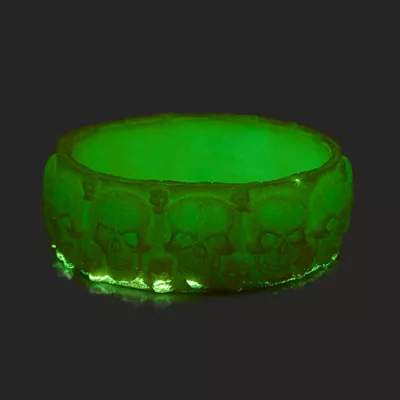 Product Thrills & Chills® Skull Reptile Bowl
