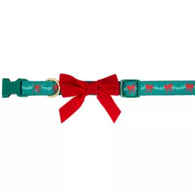 Product Merry & Bright® Wreath Collar