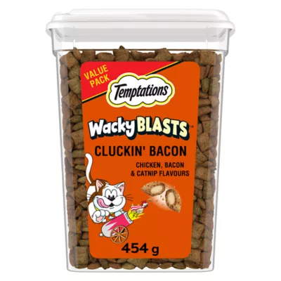 Temptations Wacky Blasts Adult Cat Treats Cluckin# Bacon Flavour - Image 1