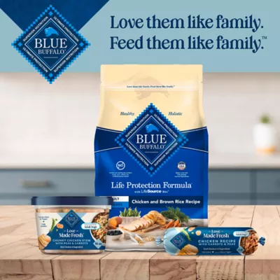 Blue Buffalo Love Made Fresh Adult Fresh Dog Food - Chicken Roll - Image 10