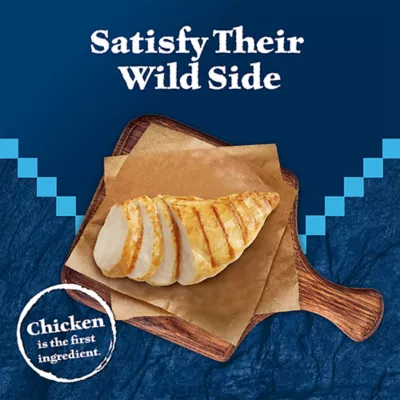 Blue Buffalo Wilderness™ Adult Crunchy Cat Treats - Chicken - Image 3