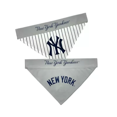New York Yankees Reversible Pet Bandana - Image 1