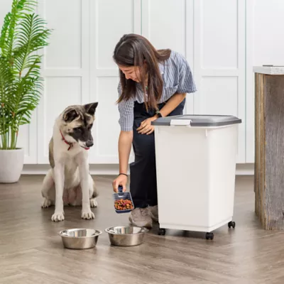 IRIS 54 Lbs. Airtight Pet Food Container, Dog & Cat Food Storage Bin with Scoop - Image 4