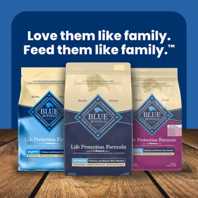 Blue Buffalo® Life Protection Formula™ Senior 7+ Dry Dog Food - Chicken & Brown Rice - Image 9
