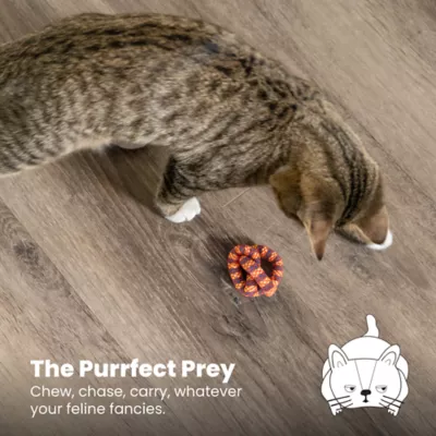 Catstages Catnip Plaque Away Pretzel Cat Chew Toy - Image 6