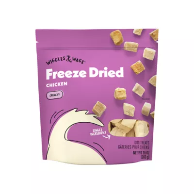 Wiggles & Wags Freeze Dried Chicken Crunchy Dog Treats - Image 1