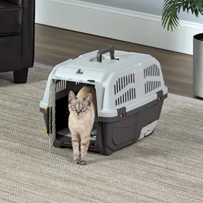Midwest® Skudo Plastic Cat Travel Carrier W/ Fold-Down Carry Handle & Litter Box - Image 2