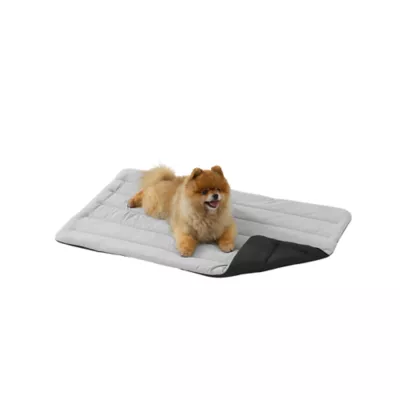 GOOPAWS Reversible Cooling Dog Mat, Self-Cooling Pet Blanket for Dogs, Indoor & Outdoor Use, Grey - Image 1