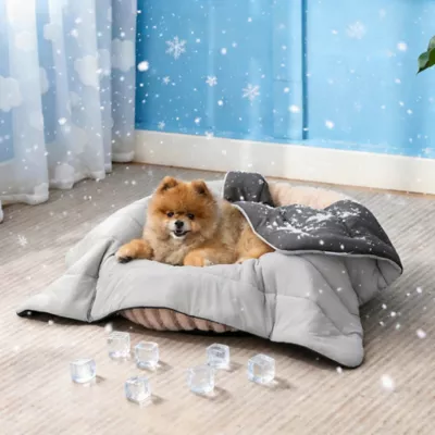 GOOPAWS Reversible Cooling Dog Mat, Self-Cooling Pet Blanket for Dogs, Indoor & Outdoor Use, Grey - Image 2