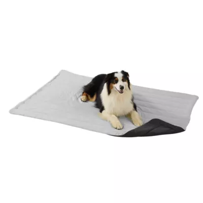 GOOPAWS Reversible Cooling Dog Mat, Self-Cooling Pet Blanket for Dogs, Indoor & Outdoor Use, Grey - Image 1