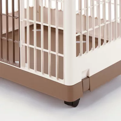 Richell Training Kennel For Dogs & Cats, Model PK-830 W/ Locking Sytsem & 2 Storage Trays - Image 4