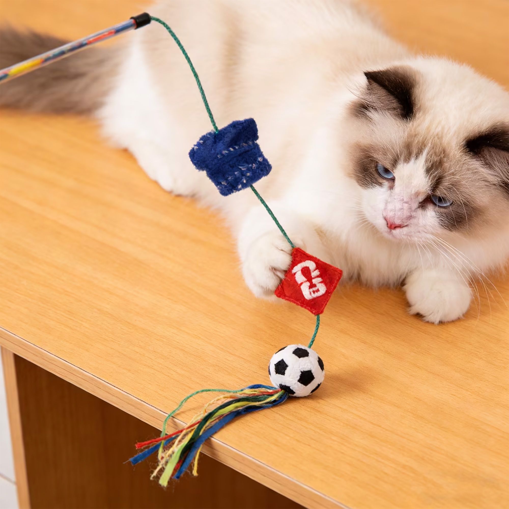 FIFA World Cup 2026 Soccer Cat Wand Toy - thumbnail 6