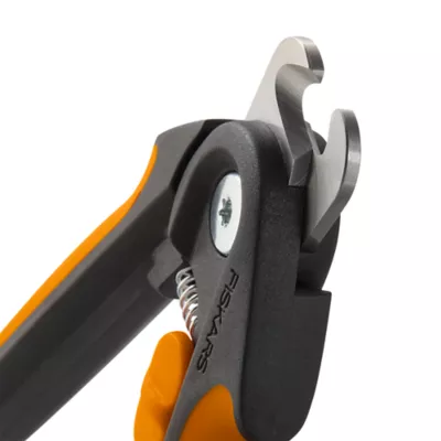 Fiskars Large Nail Clipper For Pets W/ Semi-Circular Blade Design, Suitable for Medium to Large Dogs - Image 4