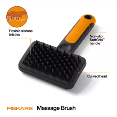 Fiskars Silicone Massage Brush For Dogs & Cats, Gently Deshed, Soothe & Calm, 6.5 Inch Brush - Image 4