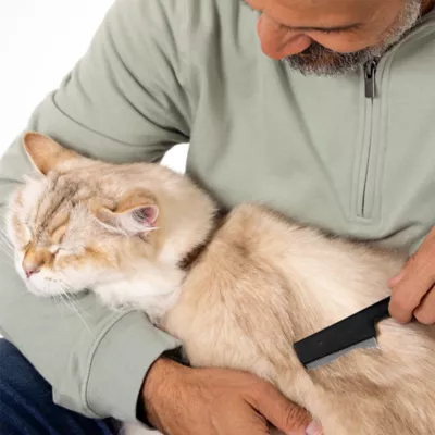 Tweezerman Pet Precision Single Row Flea Comb W/ Finely Spaced Bristles For Cats & Dogs - Image 6