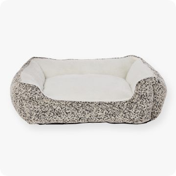 Minnie mouse outlet dog bed petsmart