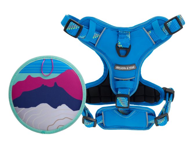 Arcadia trail harness and toy