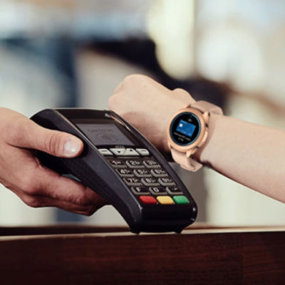 can you watch videos on samsung galaxy watch