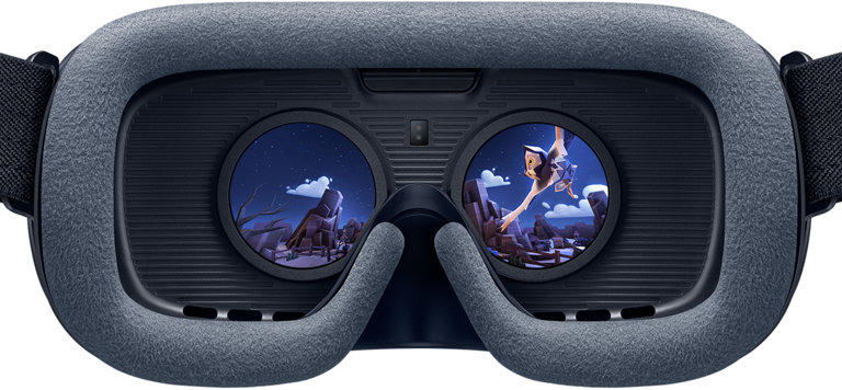 Looking through the Samsung Virtual Reality Gear VR Goggles