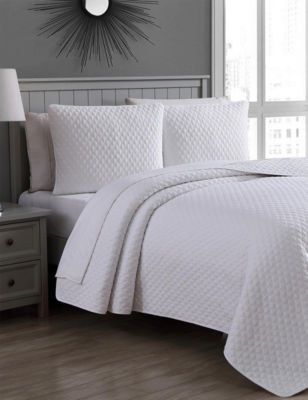 https://s7d2.scene7.com/is/image/SpecialtyRetailers/HG-573198-CF-504177-B?$zm$